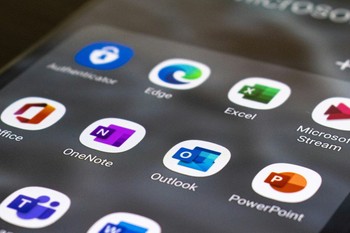 Digitale Bildung im Klassenzimmer: Warum Schüler und Lehrer mit Microsoft besser arbeiten