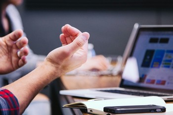 Effizienter organisieren: Digitale Prozesse stärken den Schulalltag im Hintergrund